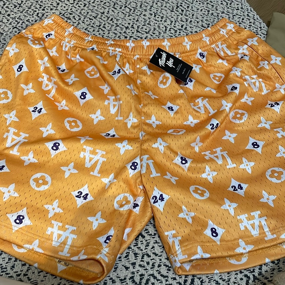 Men’s athletic shorts